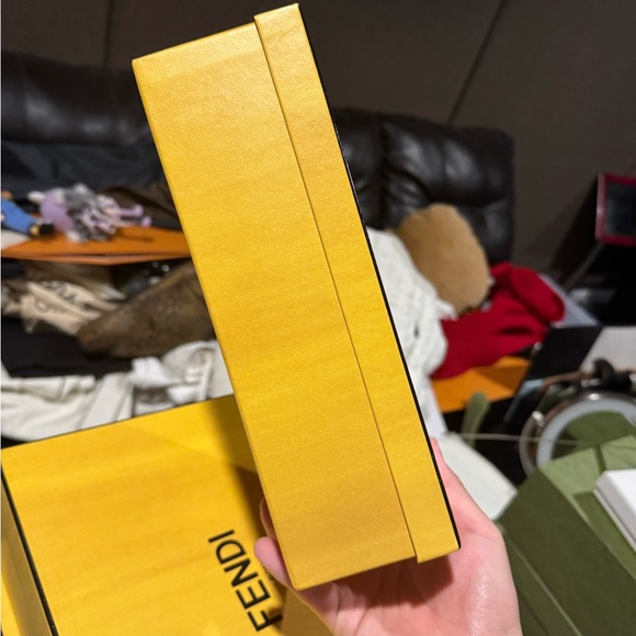 Fendi Box - Picture 5 of 10
